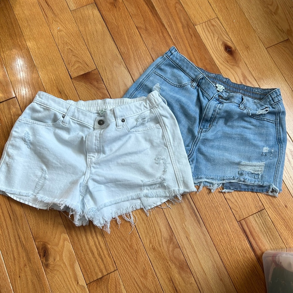 Aerie Jean shorts size medium